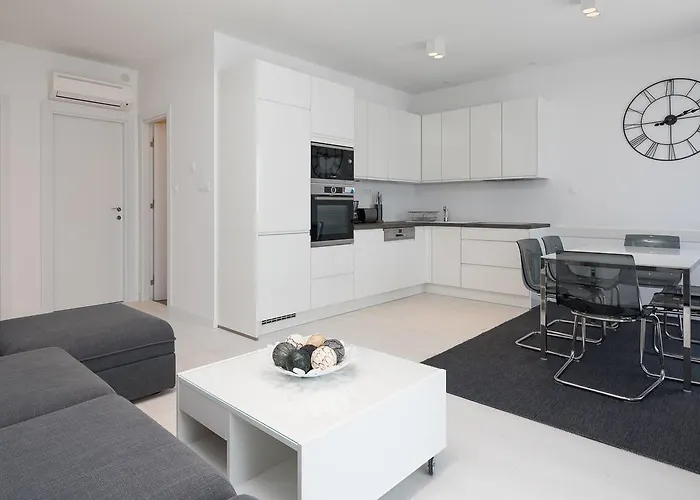 S Luxury Apartment Split